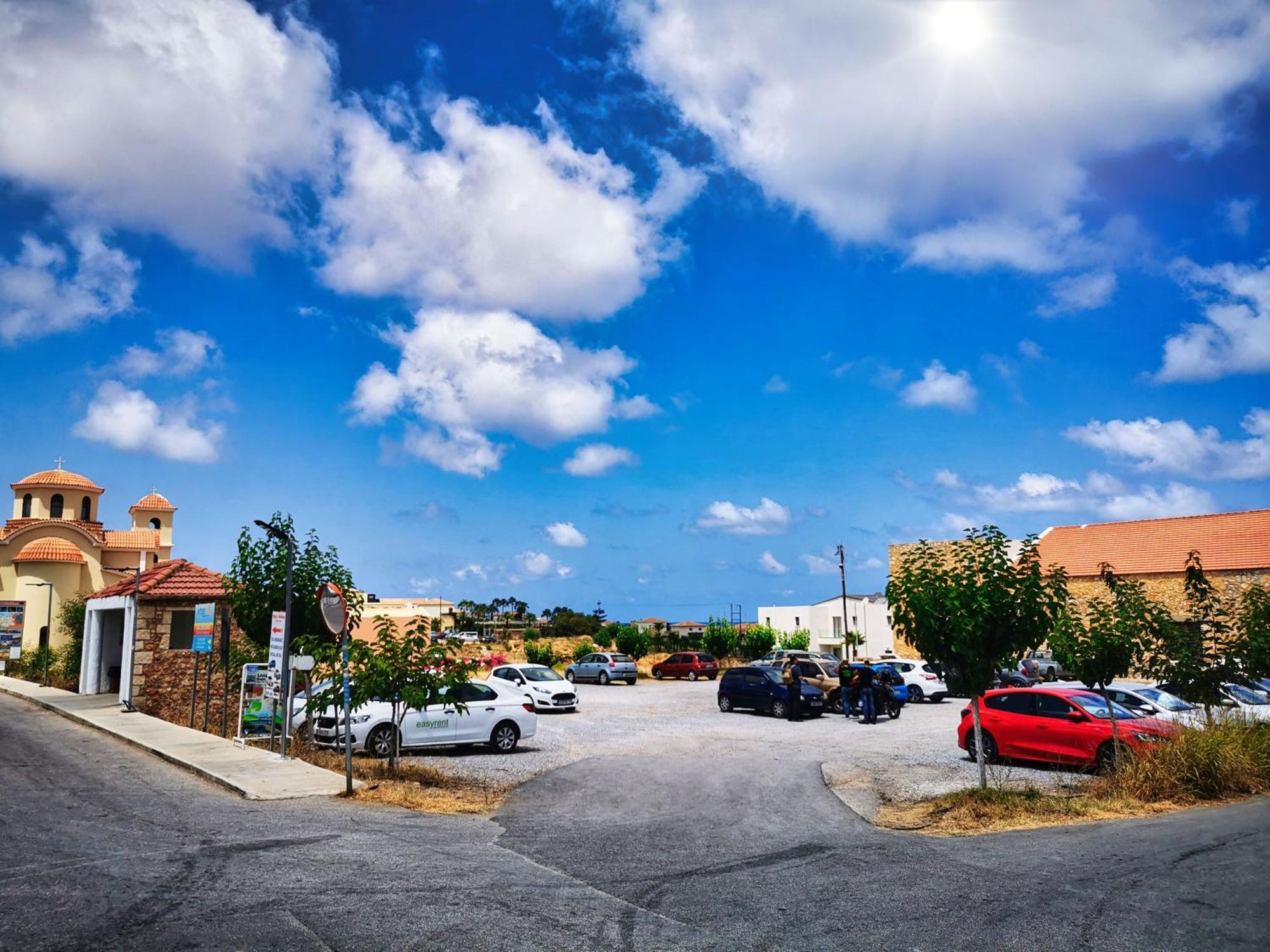 Apartment Phaos Residence, Your Stylish Crete Retreat